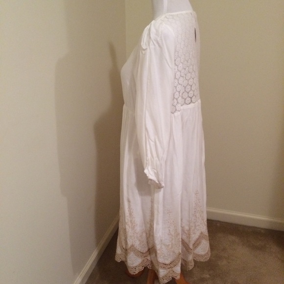 Andrée by Unit White Lace Dress - Picture 2 of 4